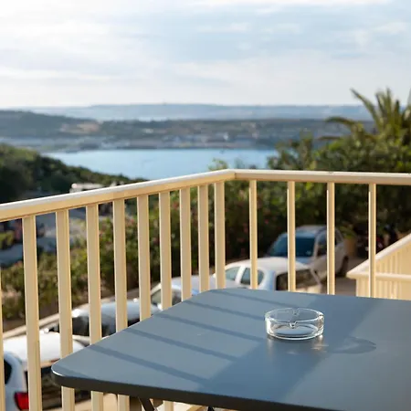 Modern 2br Flat In - 5 Min To *