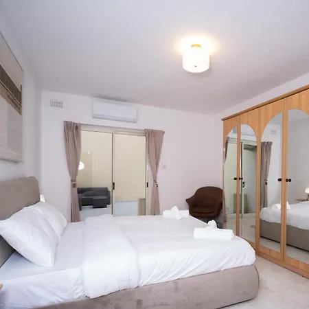 Modern 2br Flat In - 5 Min To * Mellieħa