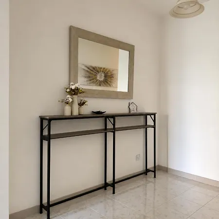 Lägenhet Modern 2br Flat In - 5 Min To